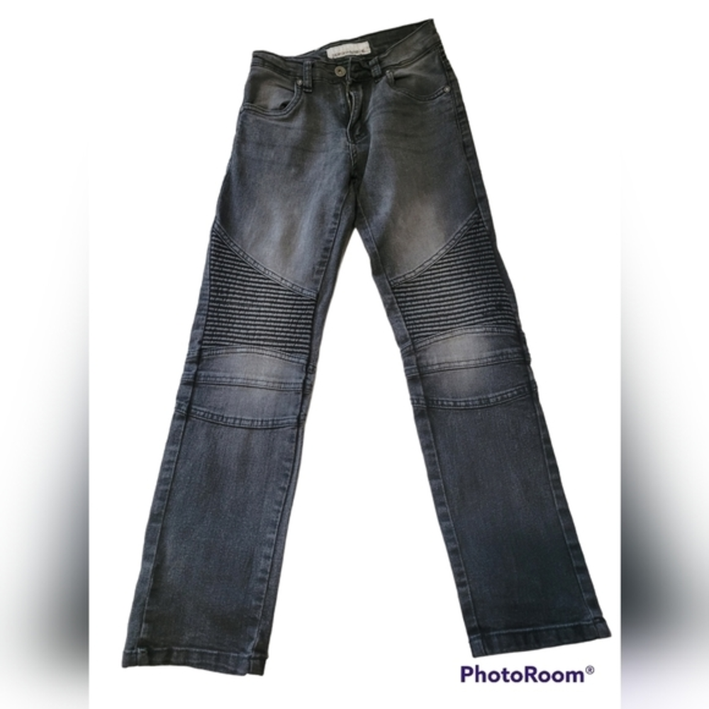 Gray‎ Jeans